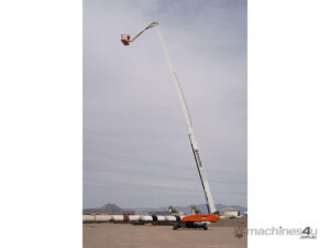 Snorkel 2100SJ Diesel Telescopic Boom Lift — view 3